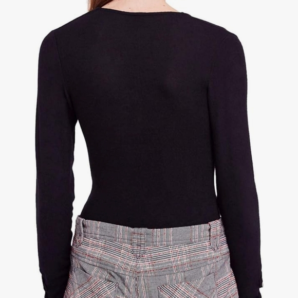 Free People All Types Of Twisted Top - Picture 3 of 10